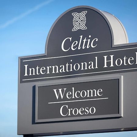בארי Celtic International Hotel Cardiff Airport מראה חיצוני תמונה